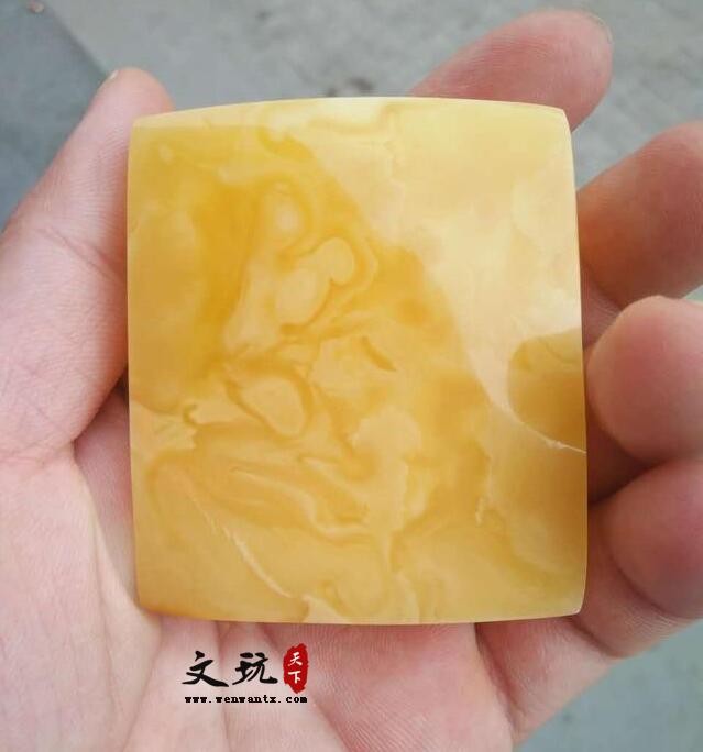 琥珀蜜蜡都有松香味吗？-1